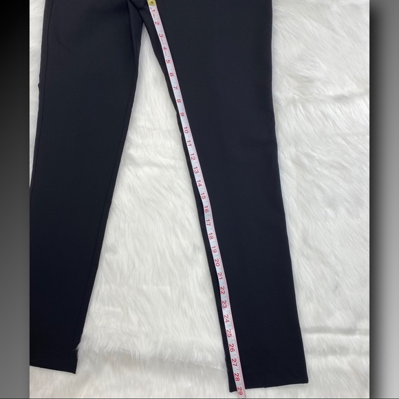 Calvin Klein Stretch Skinny
Pants
Size 4 - Picture 5 of 14